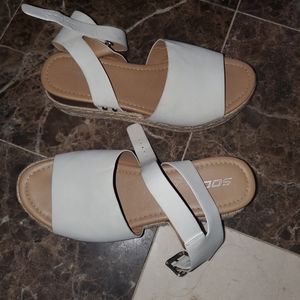 SODA Sandal